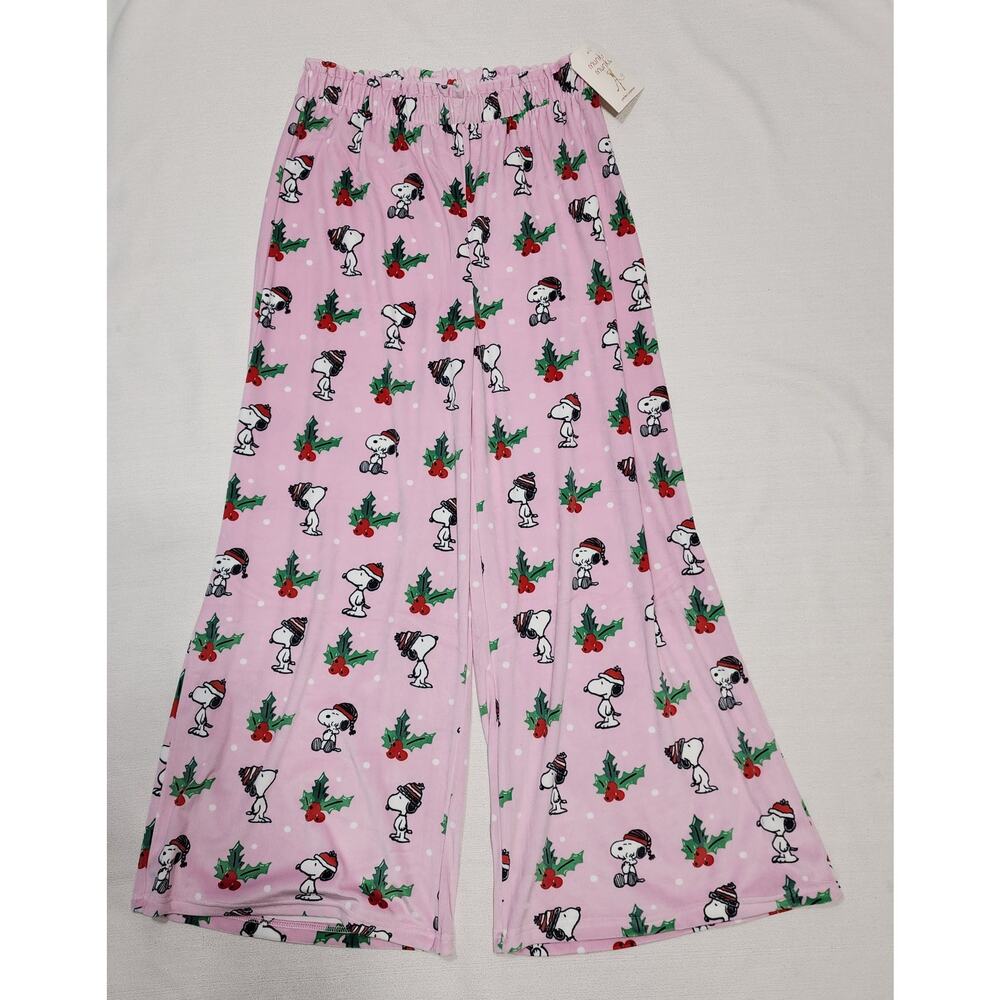 Snoopy Christmas pajamas women's Large NWT